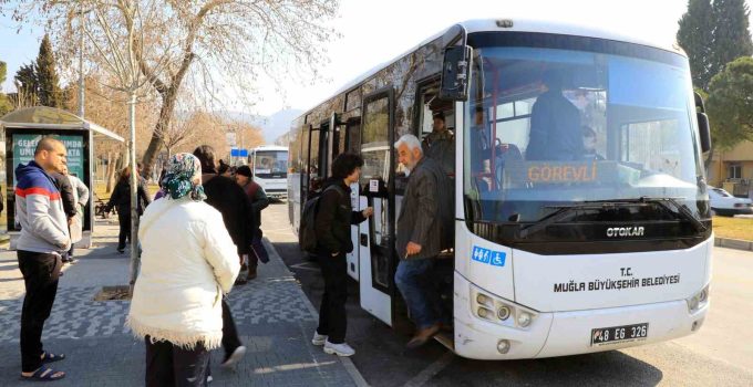 Depremzede vatandaşlara ücretsiz taşıma