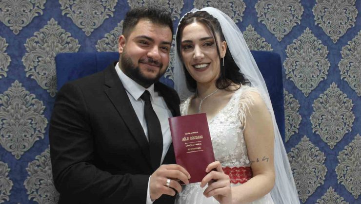 Deprem öncesi nikah tarihi alan çiftin nikahı geldikleri Kırklareli’de kıyıldı